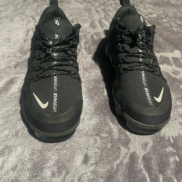 Nike Air VaporMax Run Utility Black Sneakers – Women’s Size 8 (unisex) - Picture 2 of 6